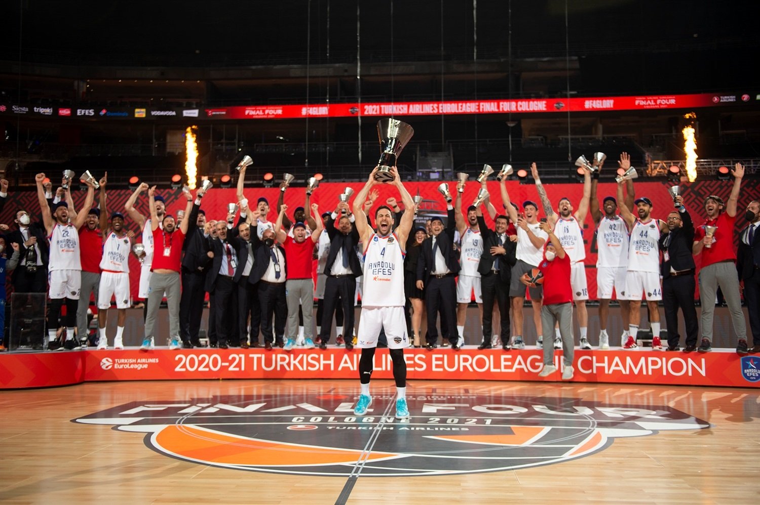 Anadolu Efes FC Barcelona 2021 EuroLeague Championship Game