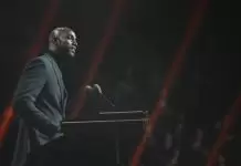 Kevin Garnett shouts out Tim Duncan and Kobe Bryant in his Hall of Fame speech Kevin Garnett Hall of Fame