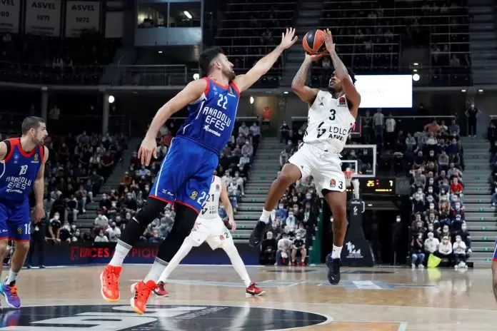 Chris Jones ASVEL Villeurbanne Anadolu Efes EuroLeague Round 3