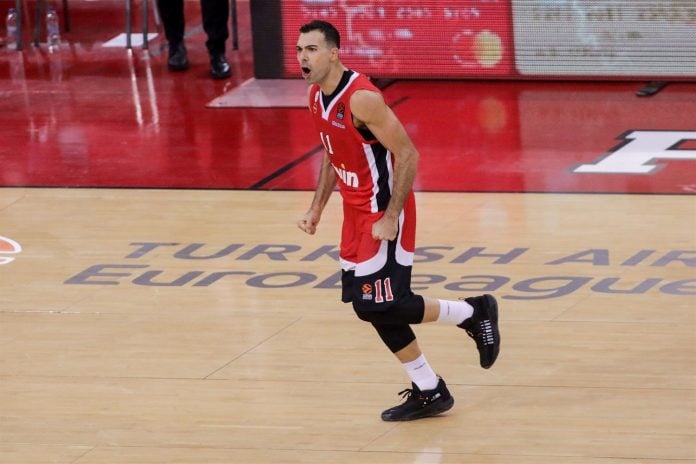 kostas-sloukas-olympiacos-piraeus-eb21