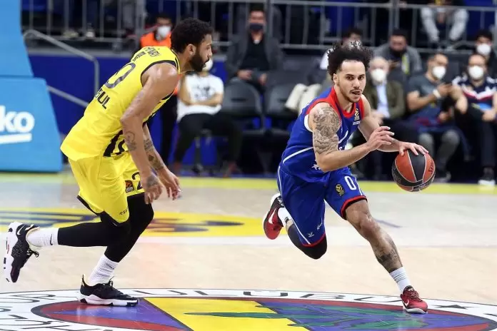 Shane Larkin Anadolu Efes Fenerbahce