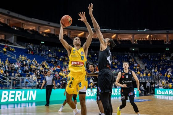 FC Bayern Munich remains on top of Basketball Bundesliga standings; ALBA Berlin climbs to 5th place