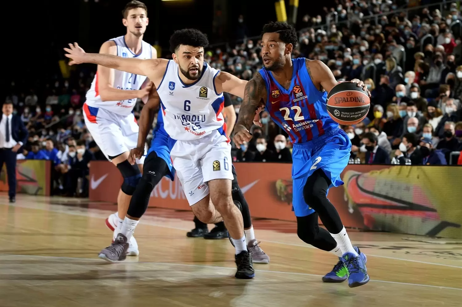 Cory Higgins FC Barcelona Anadolu Efes EuroLeague