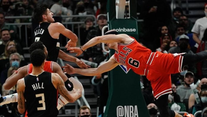 dm_220121_DM_NBA_GRAYSON_ALLEN_KICKED_OUT1387