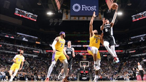 Frank Vogel addresses Lakers’ loss against Spurs