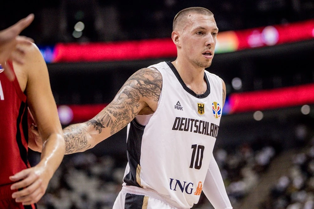Daniel Theis