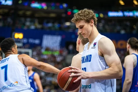 Lauri Markkanen steers Finland to first win with rout of Cape Verde