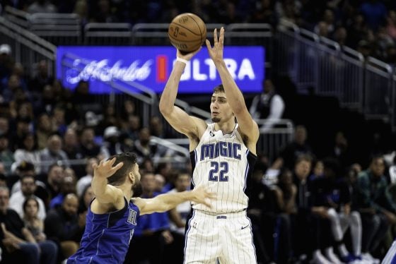 Franz Wagner torn oblique; re-evaluated in four weeks