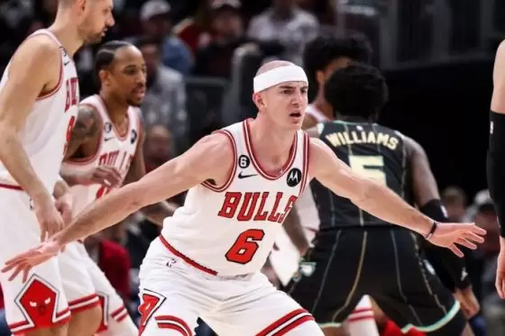 Alex Caruso wins NBA’s Hustle Award