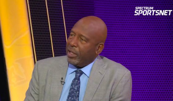 James Worthy reacts to Lakers losing Game 5