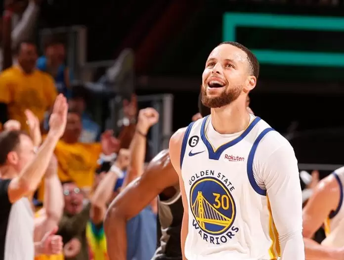 LOOK: Stephen Curry airs warming IG story on Bob Myers as exec set to leave Dubs