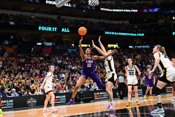 Kamala Harris lies that NCAA women’s basketball couldn’t use brackets until 2022