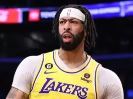 Anthony Davis says Lakers pushed him to gain weight