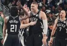 Brook Lopez returns to Bucks on two-year deal