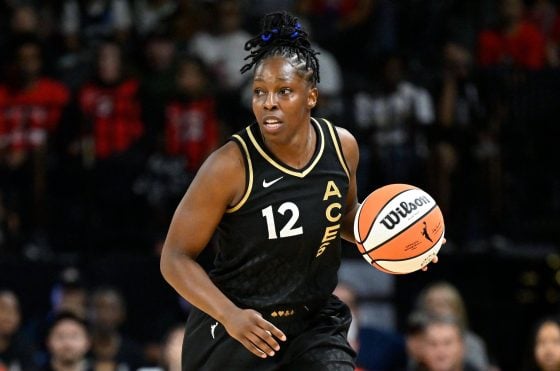 Shaq wants WNBA players to get NBA-level contracts despite annual losses Shaq wants WNBA players to get NBA-level contracts despite annual losses