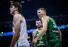 Austin Reaves reacts to Vaidas Kariniauskas’ taunting in FIBA World Cup clash