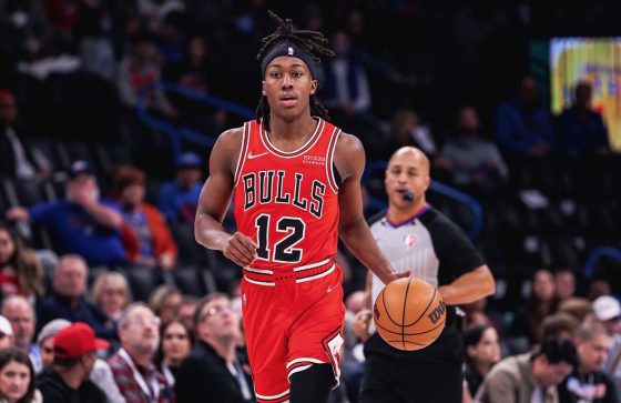 Ayo Dosunmu has a shoulder stinger but hopes to avoid missing games