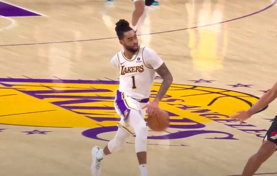LeBron James applauds D’Angelo Russell’s dazzling behind-the-back move