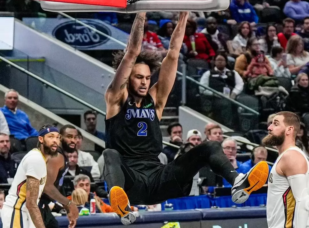 Mavericks open extension talks with Dereck Lively II