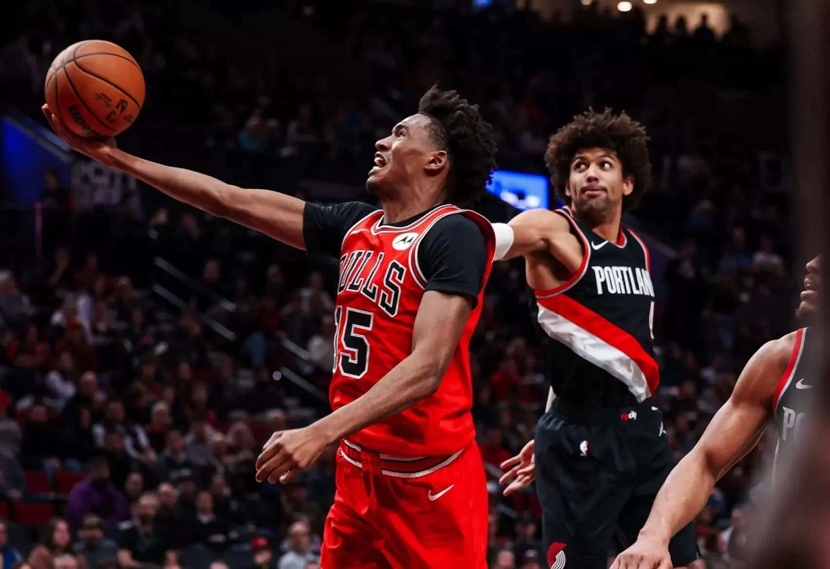 Rockets sign Julian Phillips