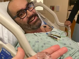 Scot Pollard dances and rings bell leaving hospital post-heart transplant