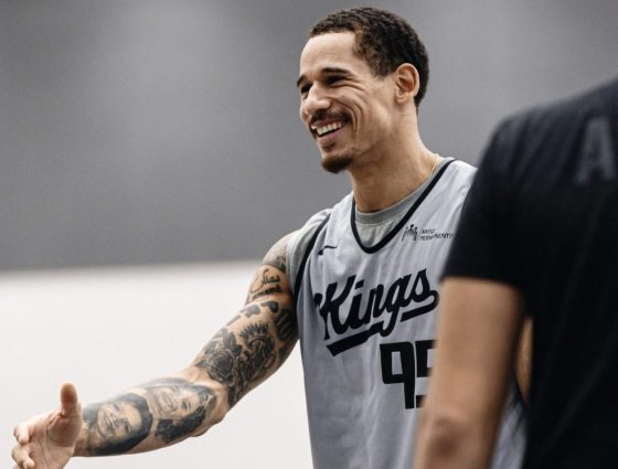Kings, Juan Toscano-Anderson sign a contract