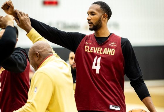 Evan Mobley: I’m shooting threes with confidence