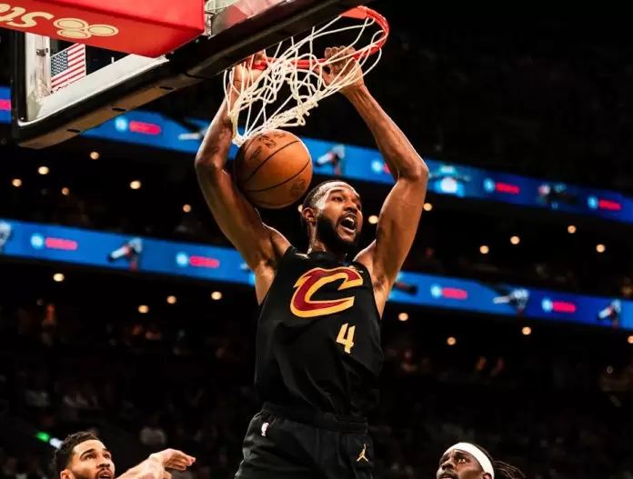 Evan Mobley