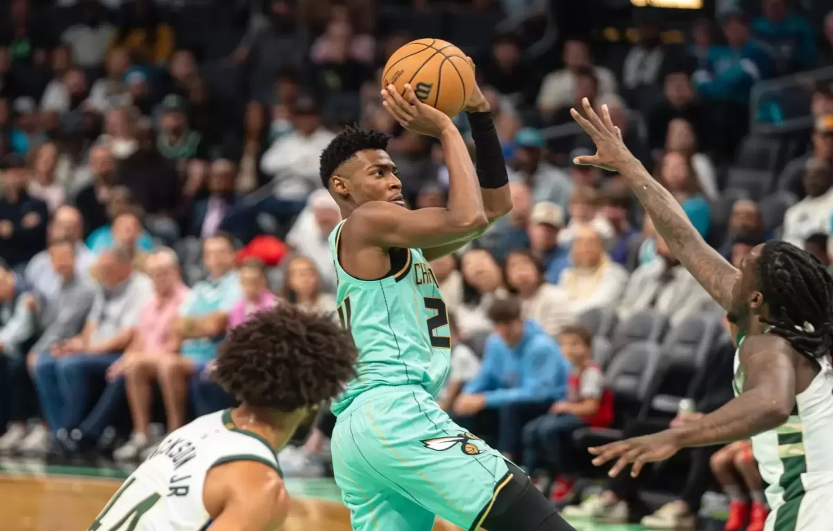Brandon Miller leads Hornets past Bucks after dominant second quarter