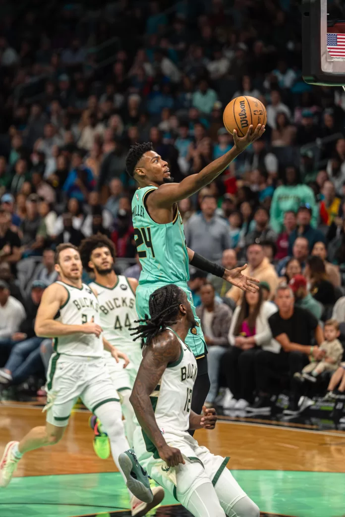 Hornets outgun young Wizards 119-115