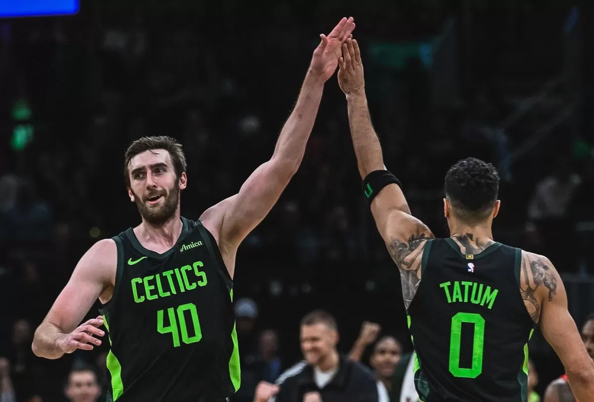 Luke Kornet, Jayson Tatum