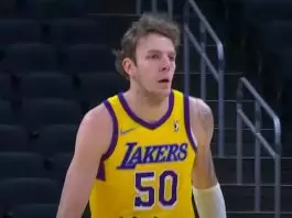 Lakers waive Kylor Kelley