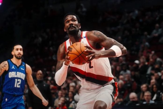 Deandre Ayton enters free agency after Trail Blazers buyout agreement