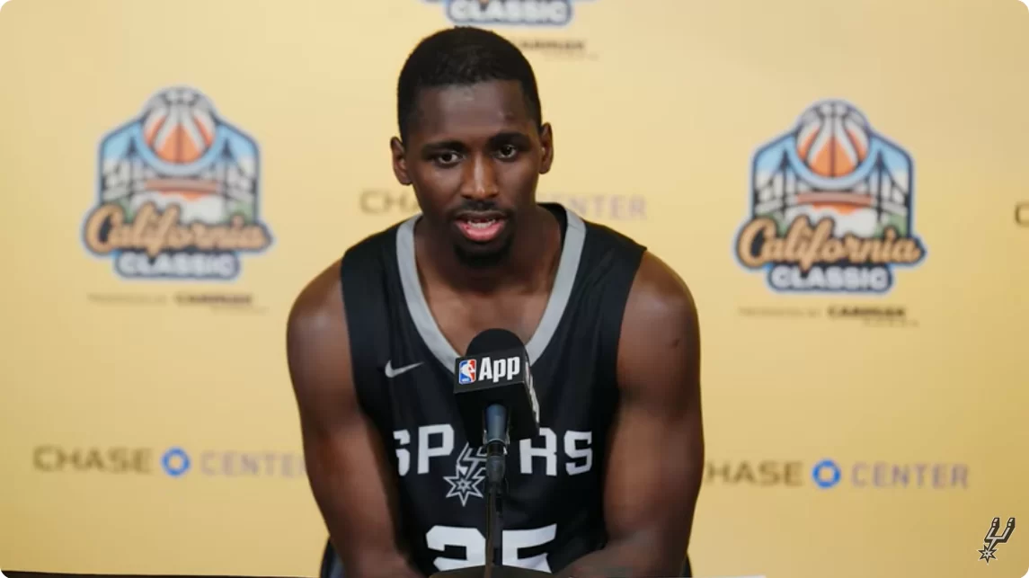 Spurs sign David Jones-Garcia