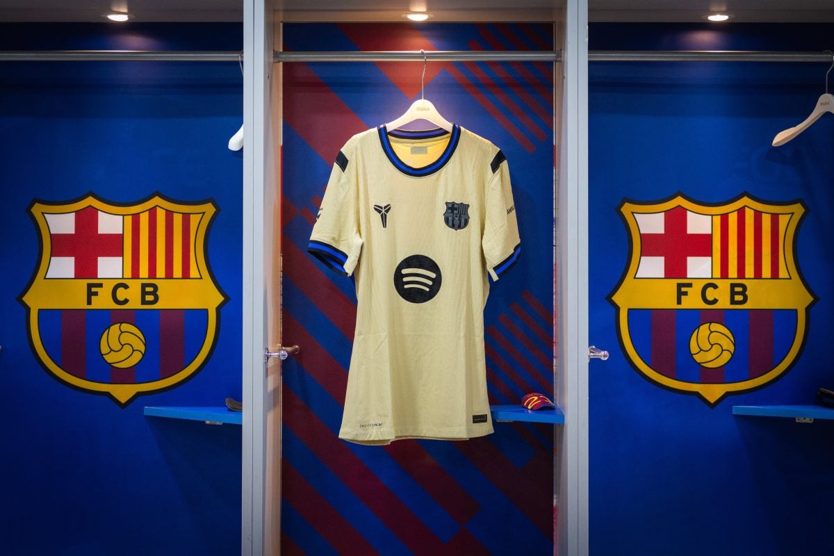 FC Barcelona unveil Kobe Bryant-inspired away kit