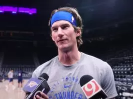 Trail Blazers sign Branden Carlson