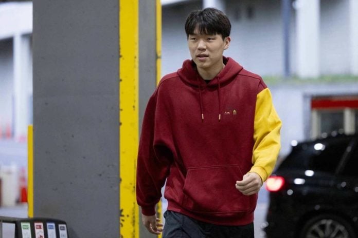 Kris Murray on Yang Hansen: “Some of the best footwork I’ve seen out of a big”