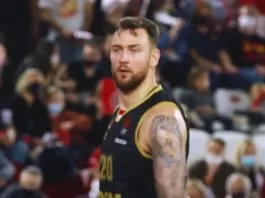 Crvena Zvezda close to signing Donatas Motiejunas