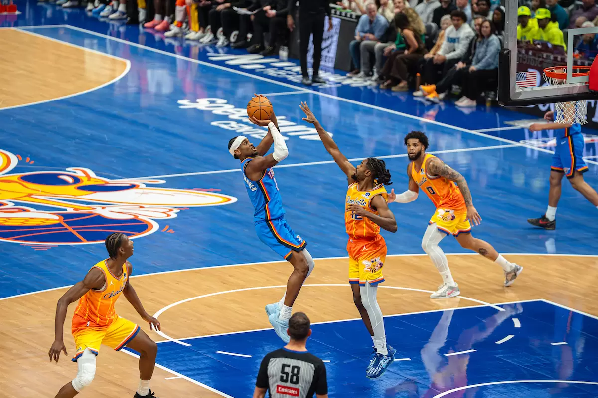 Spurs, Thunder dominate NBA championship predictions in GM survey