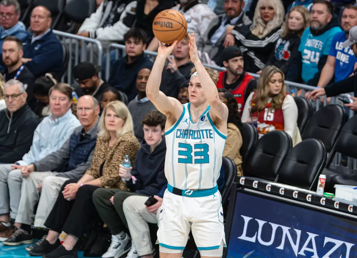 Liam McNeeley, Ryan Kalkbrenner impress Hornets coaches