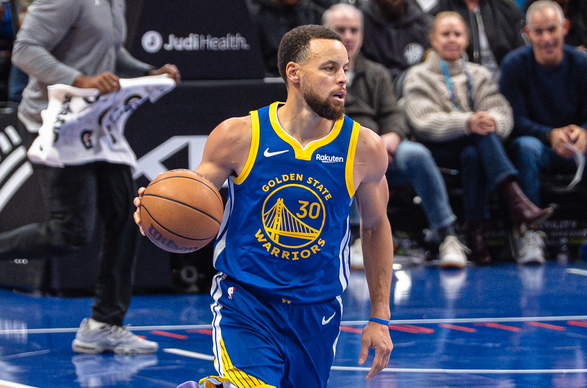 Stephen Curry leads NBA’s top-selling jersey list for first half of ...