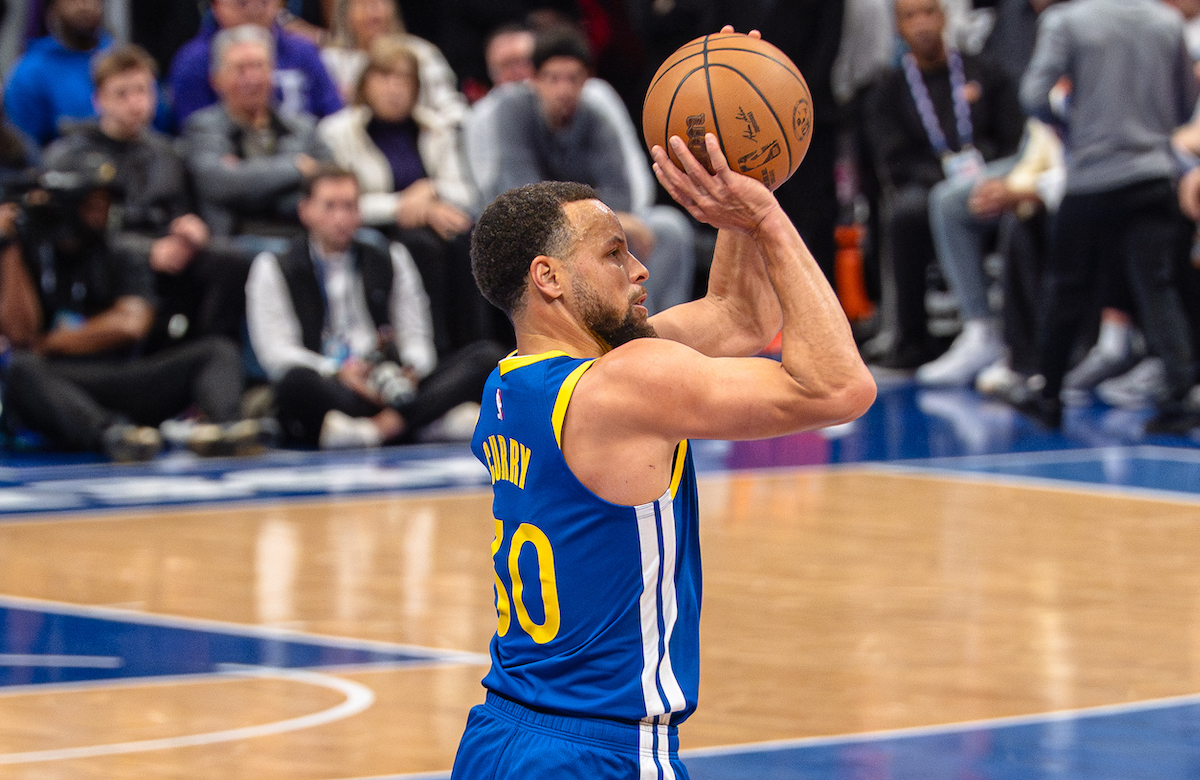 Steph Curry deserves better from Warriors front office