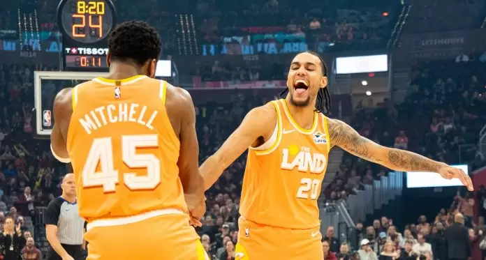 Cavs’ Mitchell erupts 45 to dethrone Magic 114-98