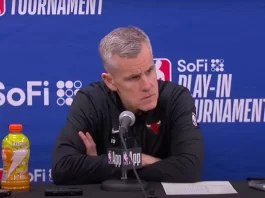 Billy Donovan steps down as Bulls coach
