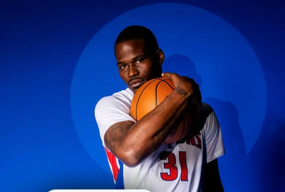 Pistons re-sign Javonte Green