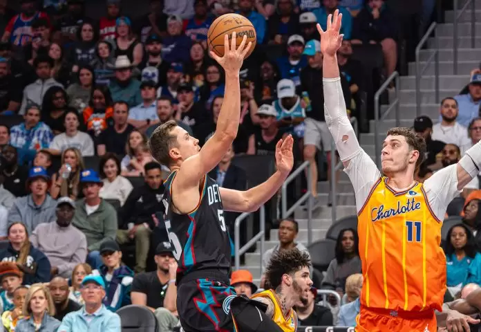 Duncan Robinson, Ryan Kalkbrenner