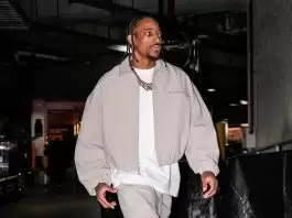 Kings waive DeMar DeRozan