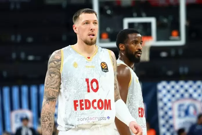 Daniel Theis, Alpha Diallo