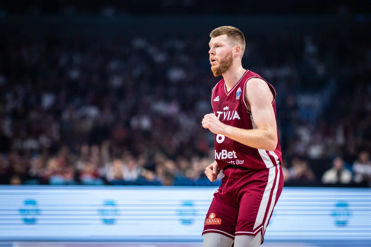 Davis Bertans accepts national team position