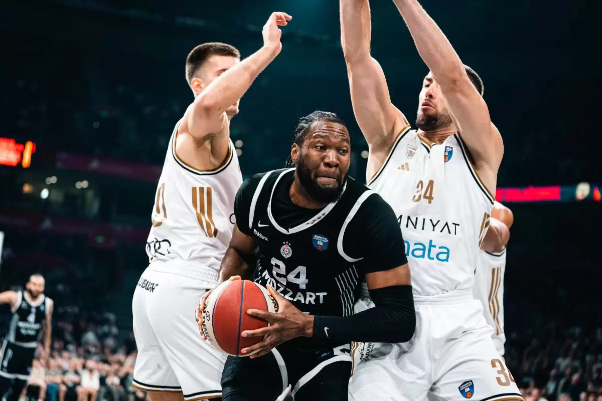 Anadolu Efes adds Bruno Fernando